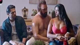 Cuckold Nonton Bokapnya Ngentot Pacarnya Di Web Series Mesum