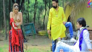 Film India Panas Terbaik Untuk Penggemar Adegan Desa Yang Menggoda