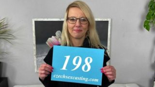 Luci Angel, Milf Czech Yang Menggoda, Membuka Lebar Pahanya Demi Pekerjaan Panas