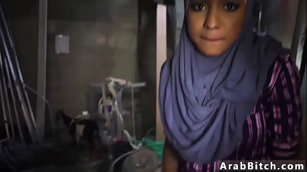 Titit Arab Keras, Jatuhkan Pantat Di Titik 23km Dari Pangkalan