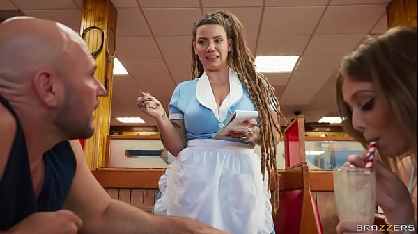 Ngemput Lucy Foxx Sama Indica Flower Di Brazzers, Mampir Ke Situs Resmi Pake Kode Xvpromo Biar Dapet Diskon, Enak Banget
