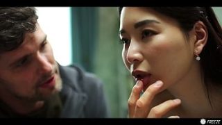 Gadis Kpop Asia Imut Ngilerin Air Mani – Muka Cewek Jepang Dibejek Sampai Beku