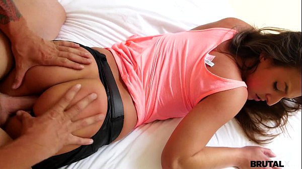 Kakak Tiri Ganas Ngentot Amirah Adara, Cewek Arab Sange