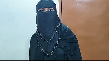 Ibu Cantik Berhijab Pasrah Digebuk Habis-habisan Sama Majikan India Di Video Rumah.