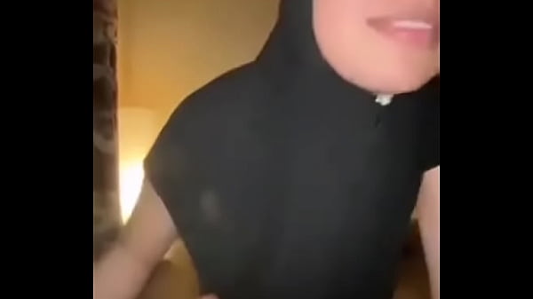 Ngesek Memek Ketat Jilbab Kontol Besar