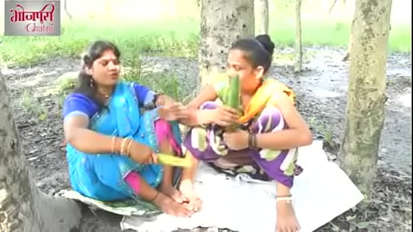 गाँव की महिलाएं अपनी प्यास बुझाने के लिए क्या चीज अपने अंतरंग स्थान में डालती हैं, यह खुद ही बता रही हैं