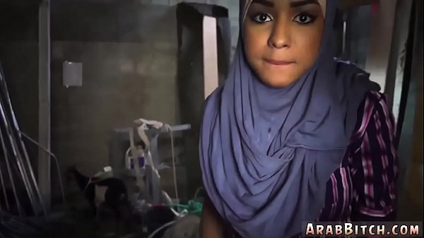 Gadis Arab Abg Dan Wanita Muslim Goyang Pantat Di Titik Drop, 23km Dari Luar Kota, Bikin Ngilu.