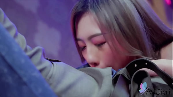 Cewek Cina Seksi Lin Siyu Lagi Ngewe Keras, Mulut Nenen Dan Kontol Masuk Dalam.