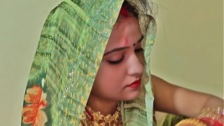 Istri Desi India Dihardiki Suaminya Di Hari Spesial
