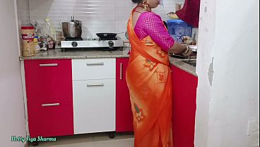 Bokep India Rumahan: Bhabhi Desi Dihardik Kontol Gede