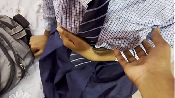 Desi Cewek Sekolah Perawan, Ngewe Brutal Berbagai Gaya Di Rumahnya (audio Hindi)
