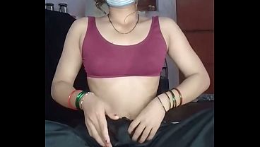 Cowgirl Goyangan Bhabhi, Suami Ganas Hantam Memeknya Sambil Berbisik Hindi