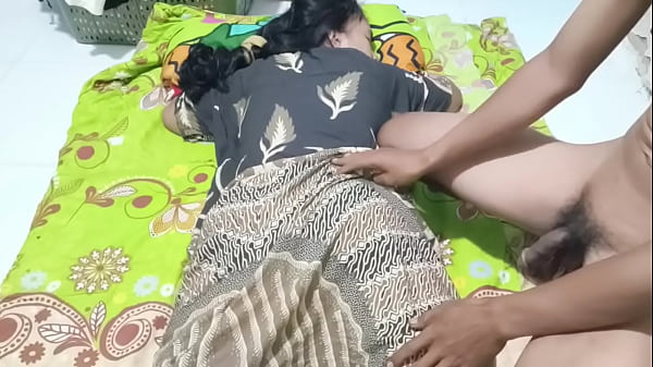 Ngentot Bu Ratna, Istri Seksi Yang Haus Sentuhan