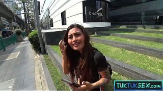 Payudara Montok Tubuh Mungil, Ibu Thailand Nakal Ngebut Sama Bule Di Ranjang