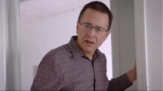 Ngentotin Ibu Tiri Hot Gue Di Hari Ulang Tahunnya