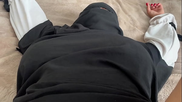 Pembantu Arab Bikin Kliennya Tegang, Sange Lihat Memek Sempit Dan Tetek Gede