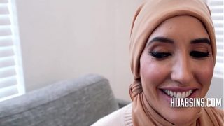 Ngerobekin Tembok Budaya Dengan Setiap Goyangan, Satu Sentuhan Panas Bikin Makin Pengen.
