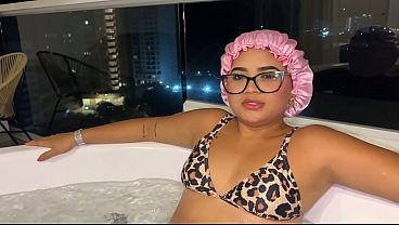 Ibu Tiri Jalang Mandi Telanjang Bareng Anak Tiri Di Jacuzzi, Minta Digenjot Sementara Bapak Lagi Pergi.