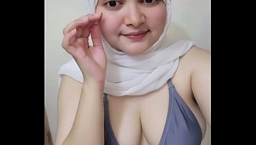 Hari-hari Awal Goyang Twerk Pakai Hijab, Bikin Makin Panas