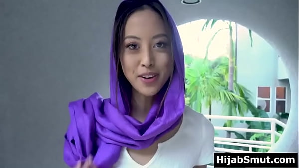Gadis Muslimah Remaja Nafsu Berat, Ngebet Banget Pengen Digenjot.