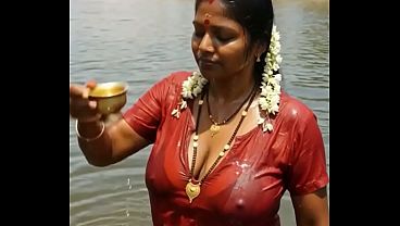 Desi Bhabhi Ai, Siap Memuaskan Nafsu Terdalammu Dengan Goyangan Dan Bisikannya Yang Bikin Makin Liar.