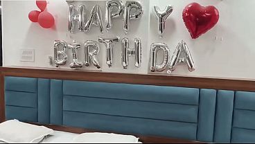Bhabhi Ne Birthday Pe Apne Dever Ko Kuch Aisa Diya Ki Gift Mein Uski Garm Chut Hi De Di.