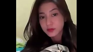 Cewek Indonesia Live Ig, Goyang-goyang Bikin Ngilu, Crot-crot Di Sini.