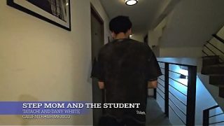 Ibu Tiri Lagi Ngajar Murid Panas, Sama-sama Haus Nafsu.