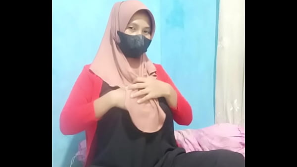 Gadis Berhijab Colmek Pakai Dildo Sampe Crot, Nikmat Banget.