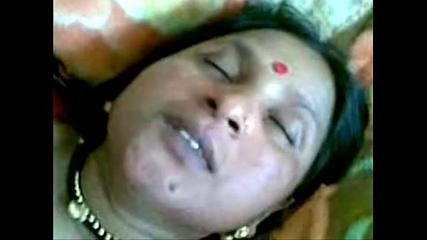 Ibu-ibu Desa India Ngentot Di Depan Suami Sendiri – Xvideos.com
