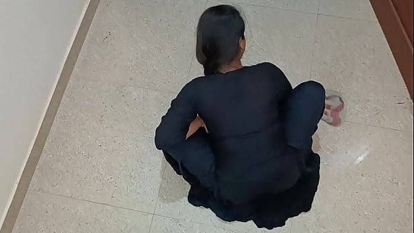 Cewek Pembantu Rumah Tangga India Digenjot Sama Majikan, Suara Hindi Jelas Bikin Makin Panas.