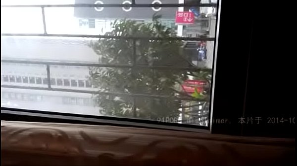 中国浩哥干饭时干闺蜜，饭桌变炮台，爽翻全场！