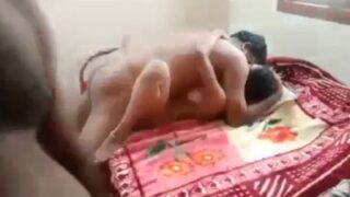 Desi Istri Nikmatin Suami Dan Selingkuhan Di Threesome India Yang Bikin Makin Liar