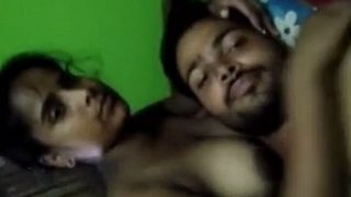 Pasangan Bengali Lagi Seru-seruan Di Rumah Karantina, Bikin Panas Badan Sendiri.