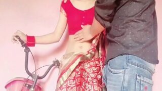 Pria Ngewe Pelacur India Gratis Yang Menggairahkan Di Memek Pembantunya