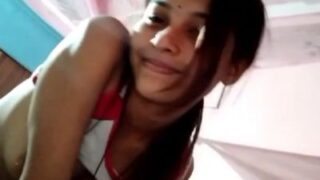 Video Mesum Istri Desi Nungging Di Atas Kontol Suami Yang Keras