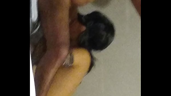 Neha Hisap Kontol Kakak Tiri Sambil Mandi Suara Hindi