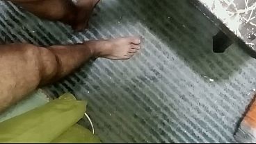 Ngentot Bertiga Arab, Kontol Besar Nge-memek Dan Nge-gebugin Lubang Pantat, Dua Bule Saudi Ganteng Ngewein Cewek Irak Yang Ngebuka Pantatnya Sampe Basah.