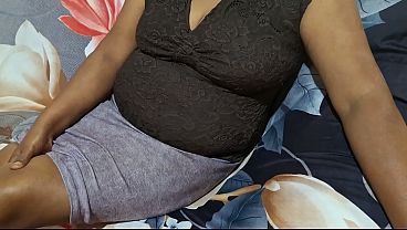 Mama Tiri Asia Horny Lagi Liburan, Siap Digarap